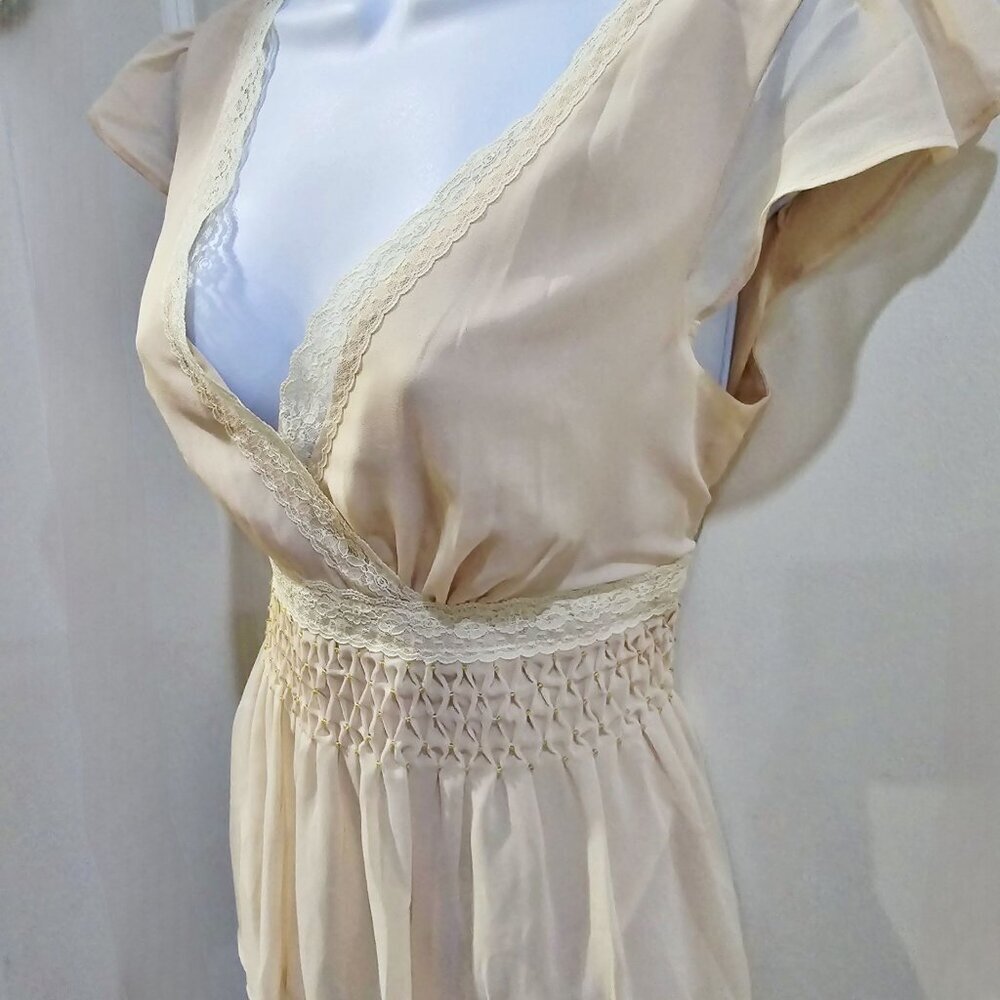 Liz Claiborne ✦ Cream Lace Chiffon Wrap Top ✦ Smocked Tie Back Vintage Style 6 - Picture 5 of 14